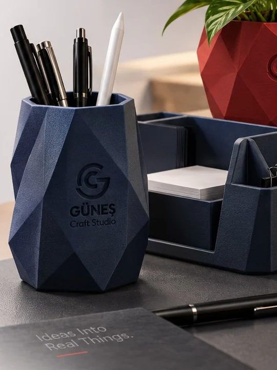 Geometrik desenli lacivert 3D baskı kalemlik ve masa düzenleyici
