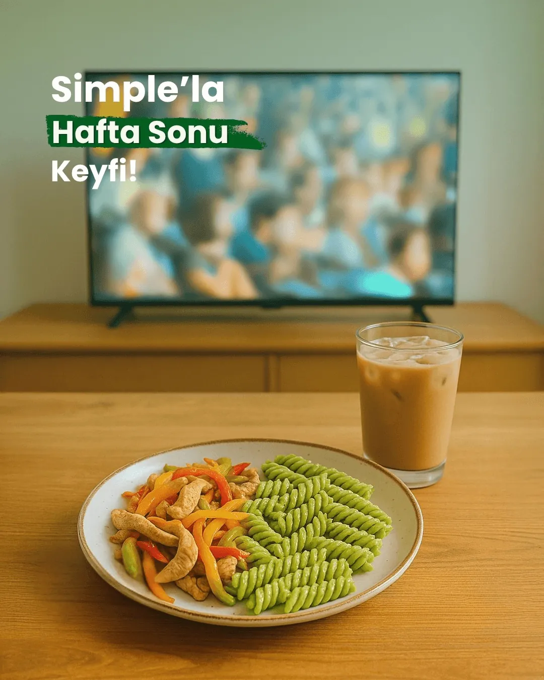 Hafta sonu için hazırlanan makarna tabağı ve ekran başı keyif karesi